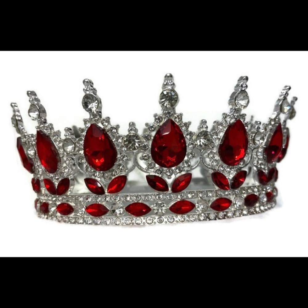 Beautiful crowns - Picture 3 of 5